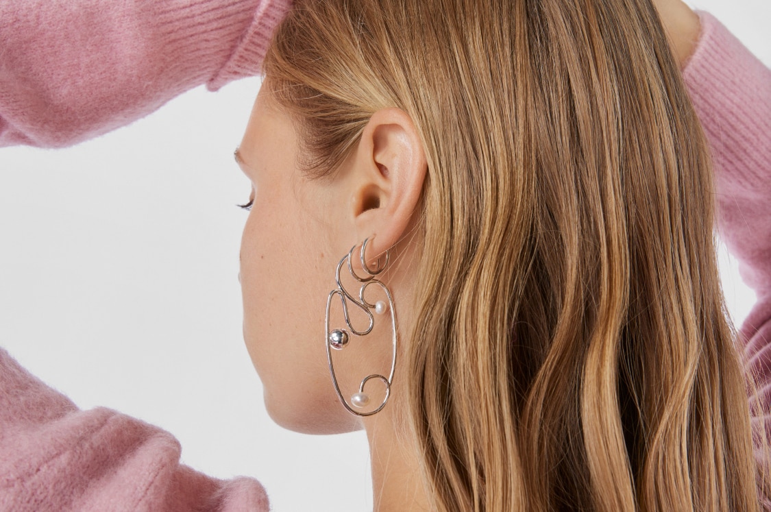 Silver Tsuri Earrings with cultured pearls | TOUS