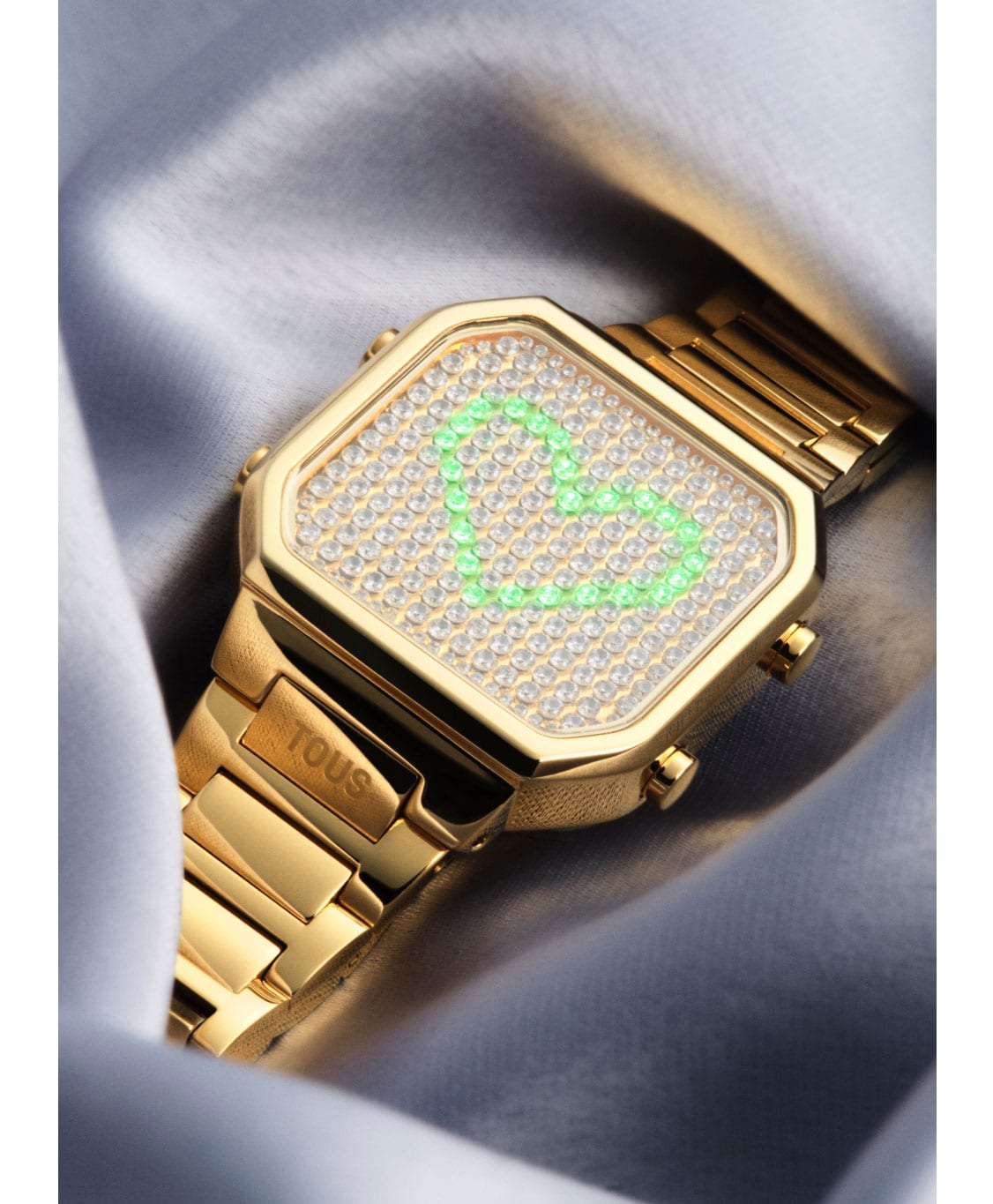 Reloj digital con brazalete de aluminio en color verde D-Logo