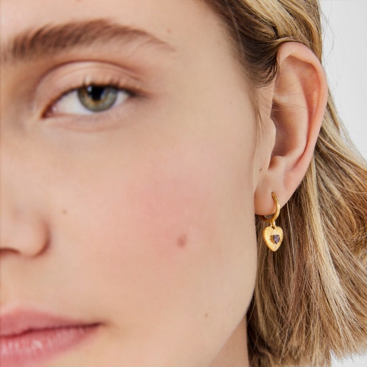 Aretes aro con baño de oro 18 kt sobre plata corazón con rodolitas Iris Motif