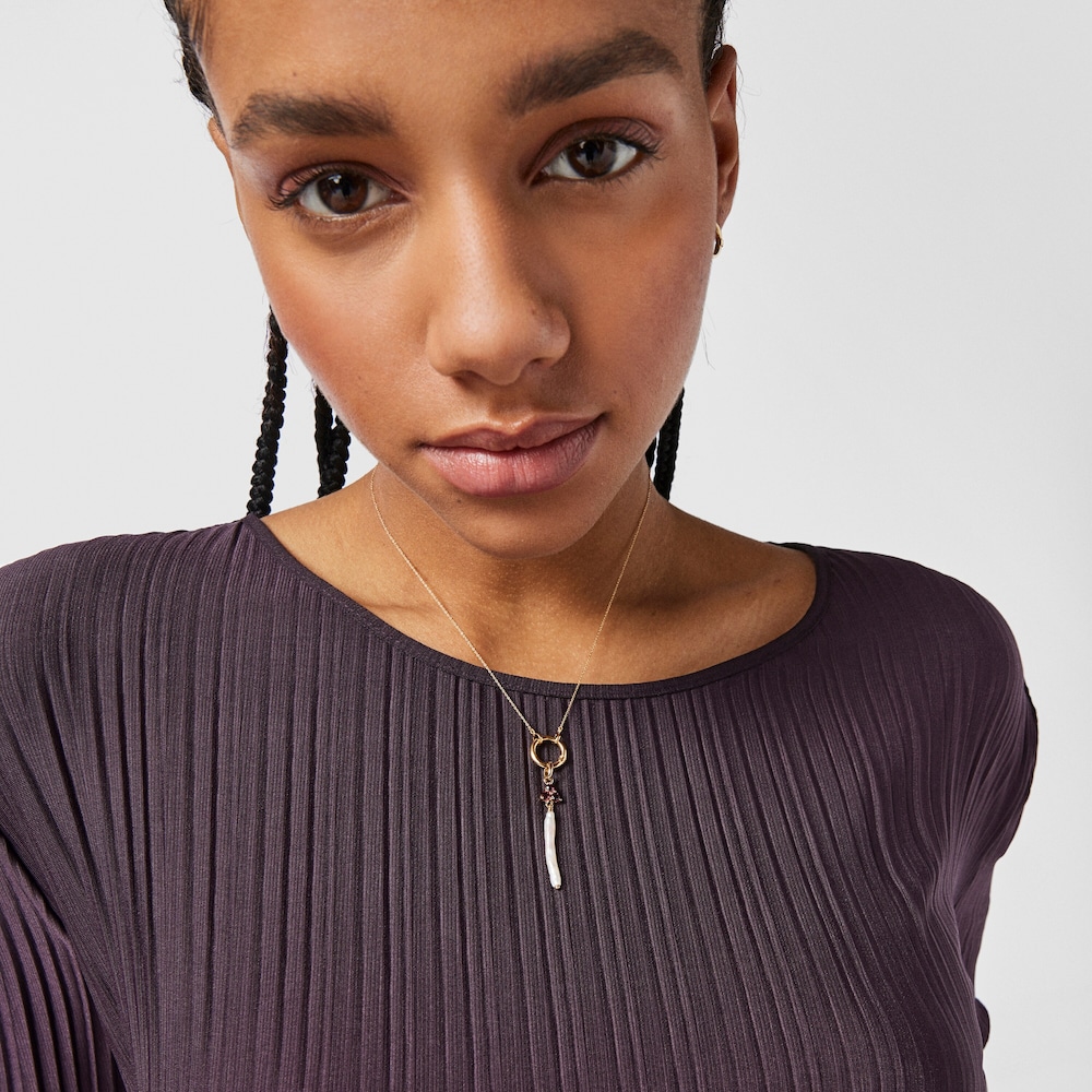 Colgante de oro con perla y rodolitas Luz