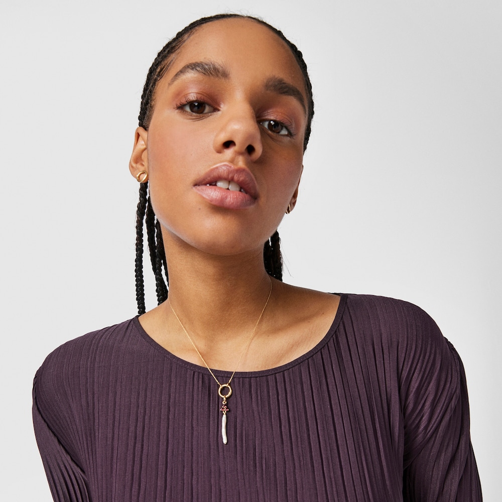 Colgante de oro con perla y rodolitas Luz