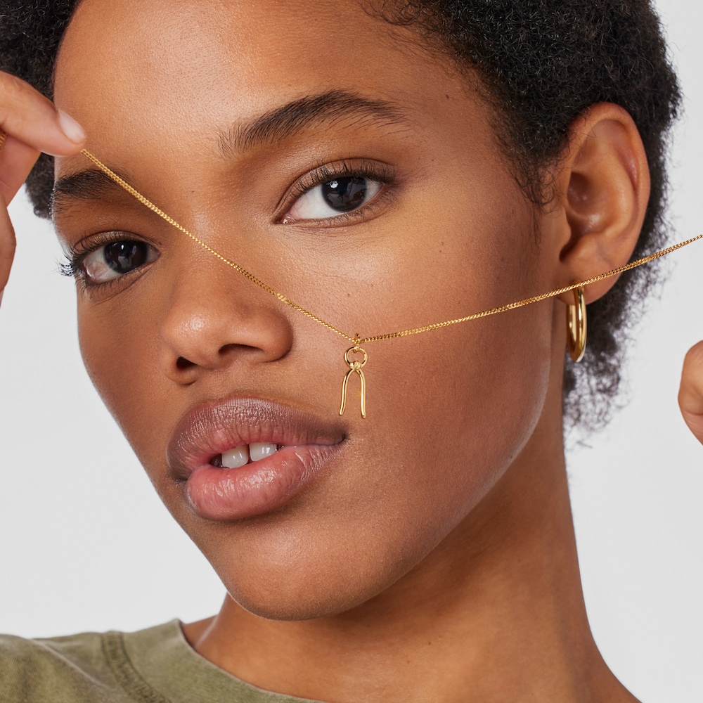 Collar Job pinza ropa con ba&ntilde;o de oro 18 kt sobre plata