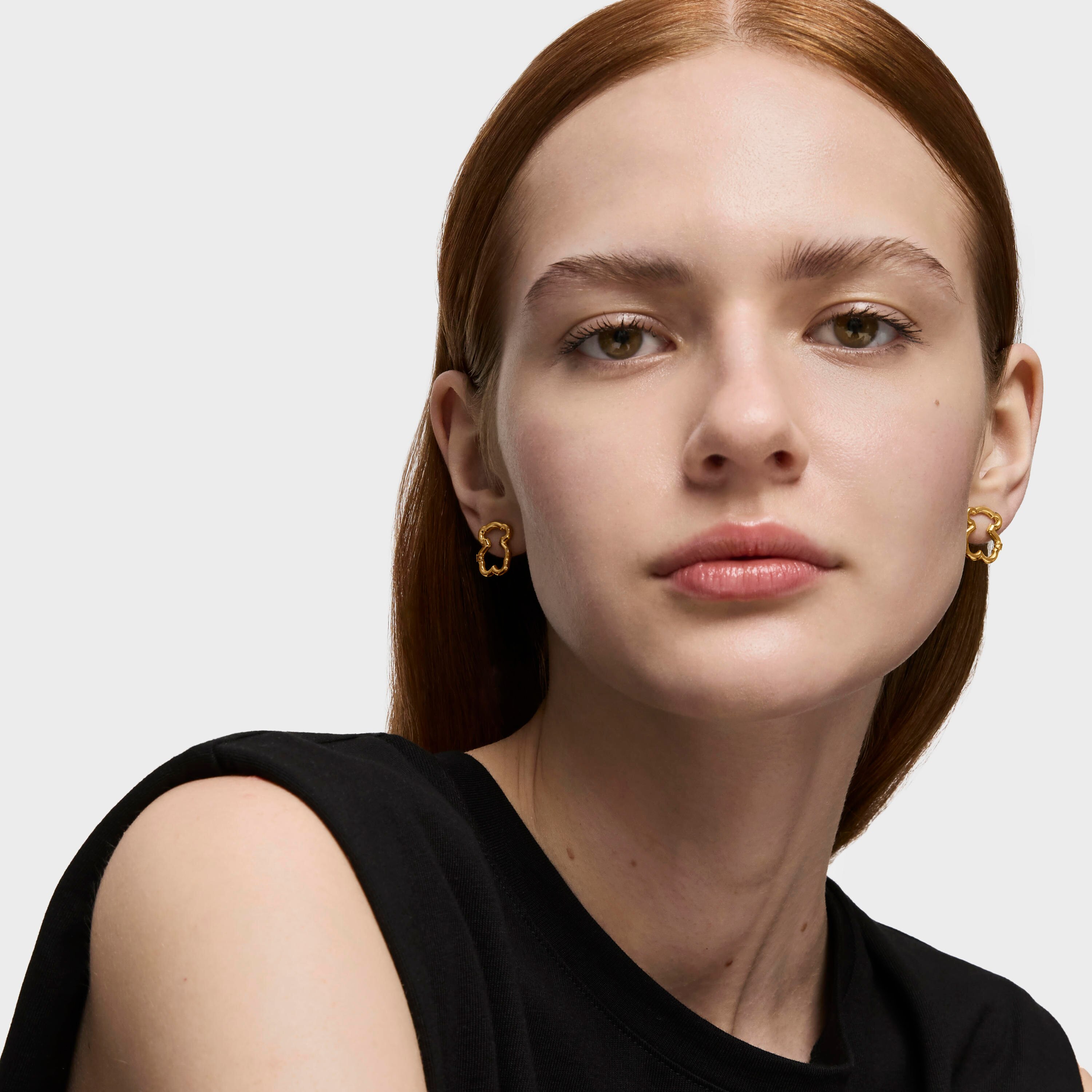 18K solid gold Hold Bear Earrings