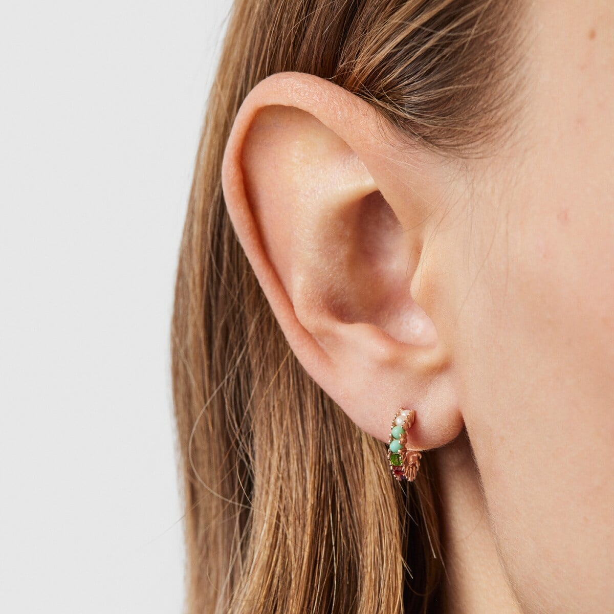 Pendientes pequeños con baño de oro rosa 18 kt sobre plata y gemas Straight