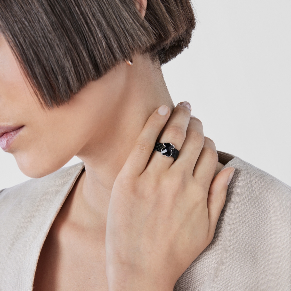 Black IP Steel Mesh Color Ring with Onyx Bear motif