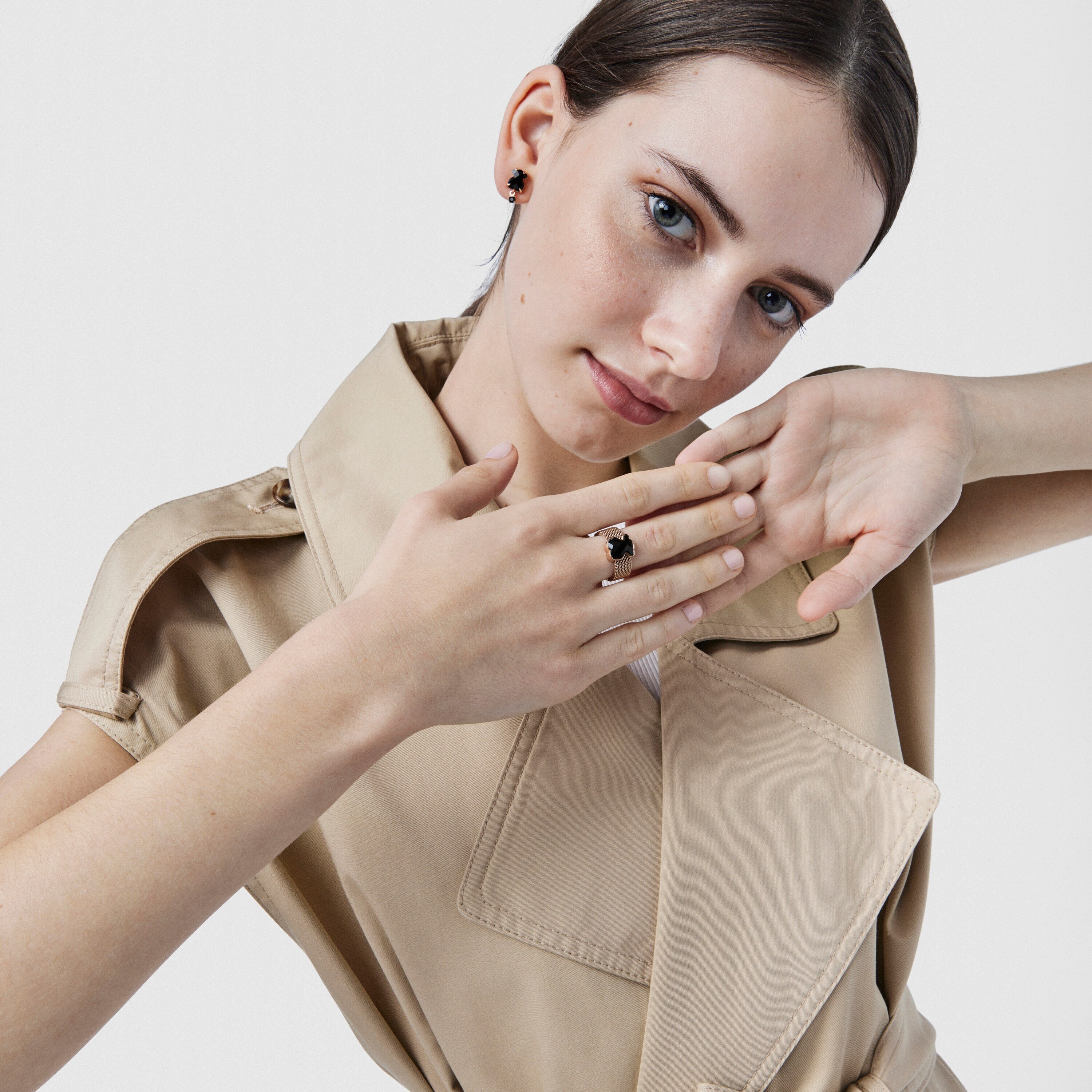 Rose IP Steel Mesh Color Bracelet with Onyx