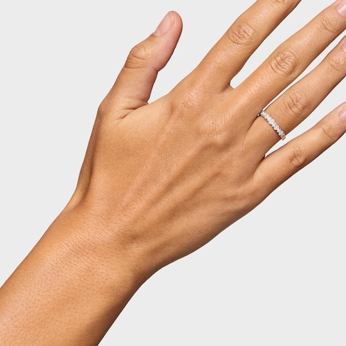 Anillo de oro blanco con diamantes motivos oso Fancy