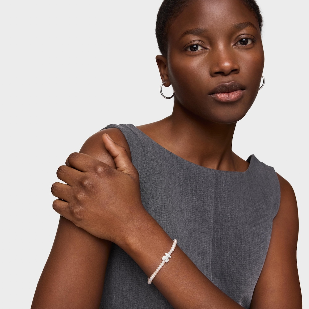 Tous Sweet Dolls &ndash; Elastick&yacute; n&aacute;ramek z perel se stř&iacute;brn&yacute;m motivem medv&iacute;dka