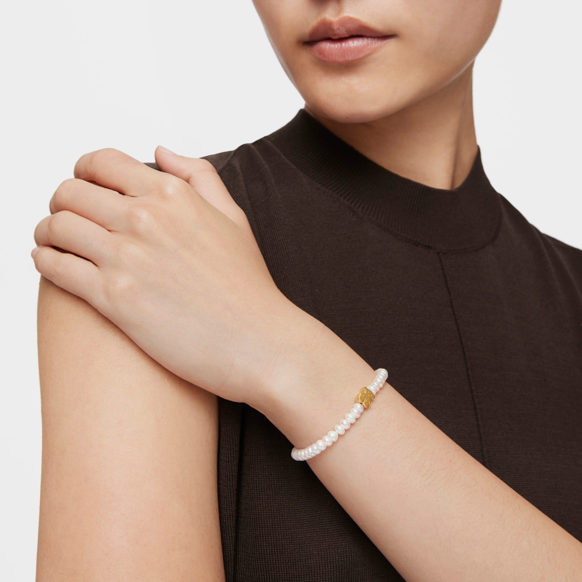 Gold Sweet Dolls Bracelet with pearls and Bear motif