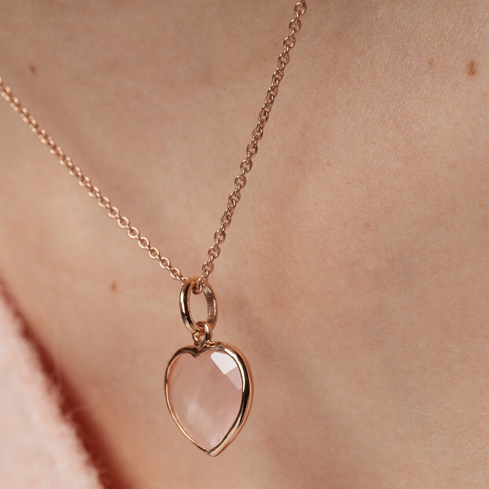 Rose Silver Vermeil and pink Quartz Sweet Dolls Color Necklace