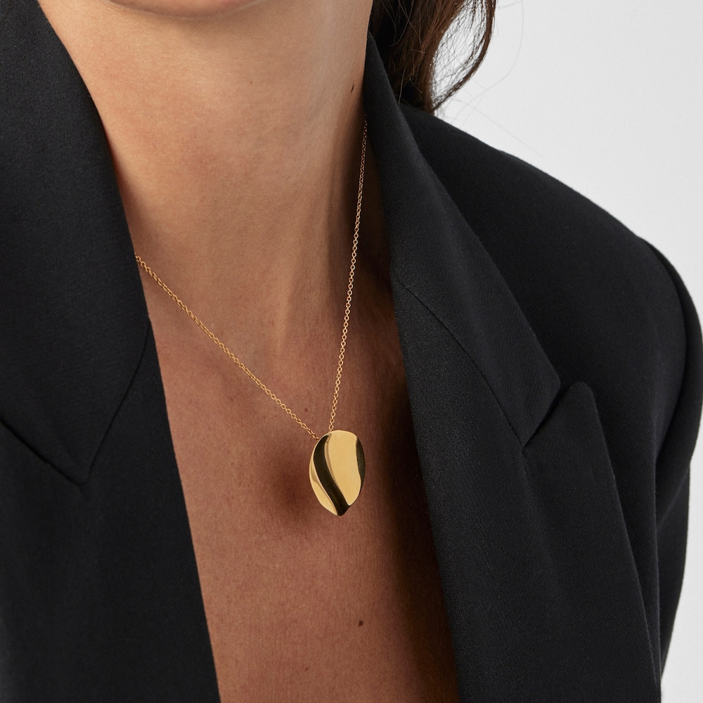 18K gold vermeil Nenufar petal Necklace