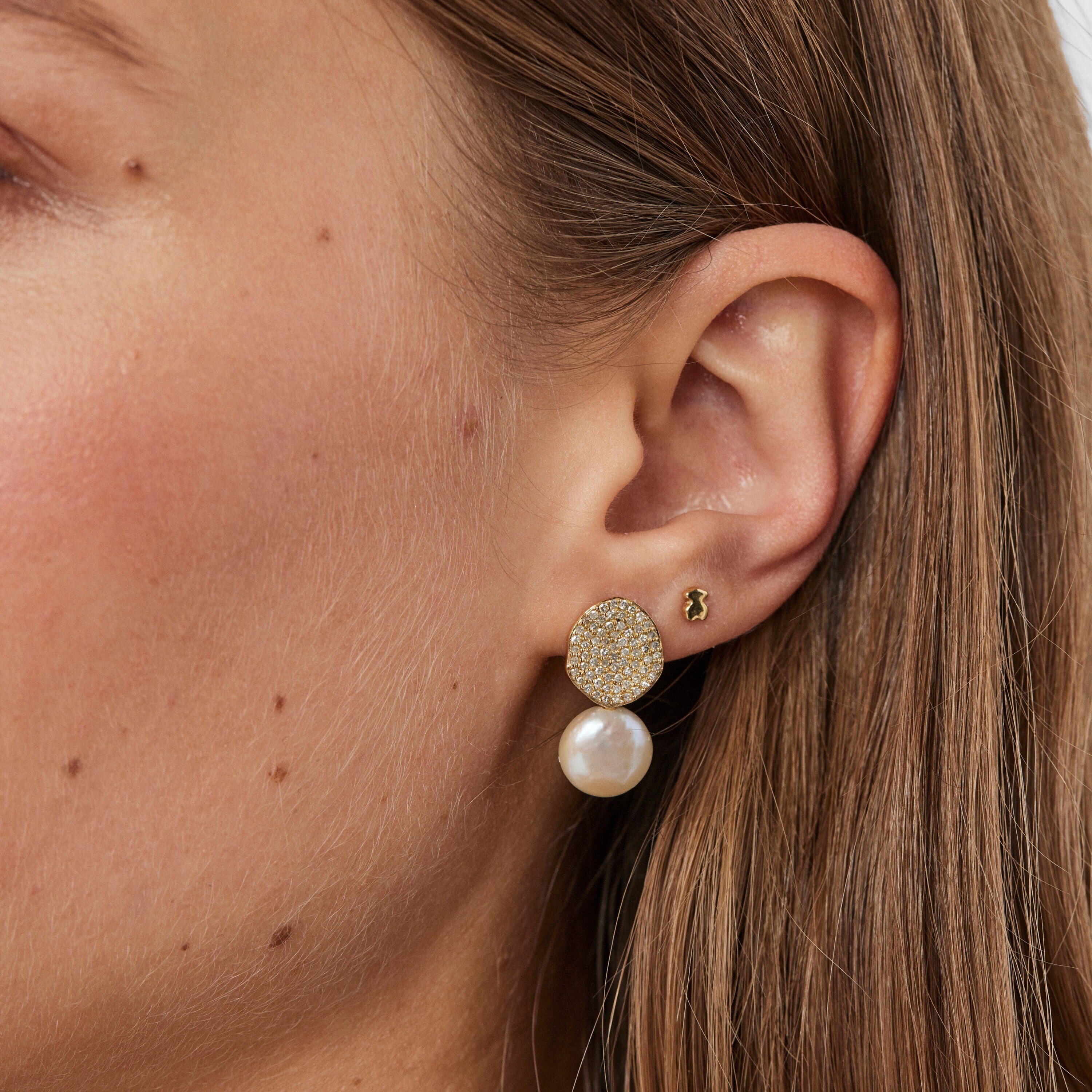 18K solid gold Nenufar Earrings with Diamonds and Pearl