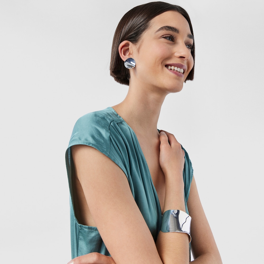 Brincos pequenos Nenufar em Prata