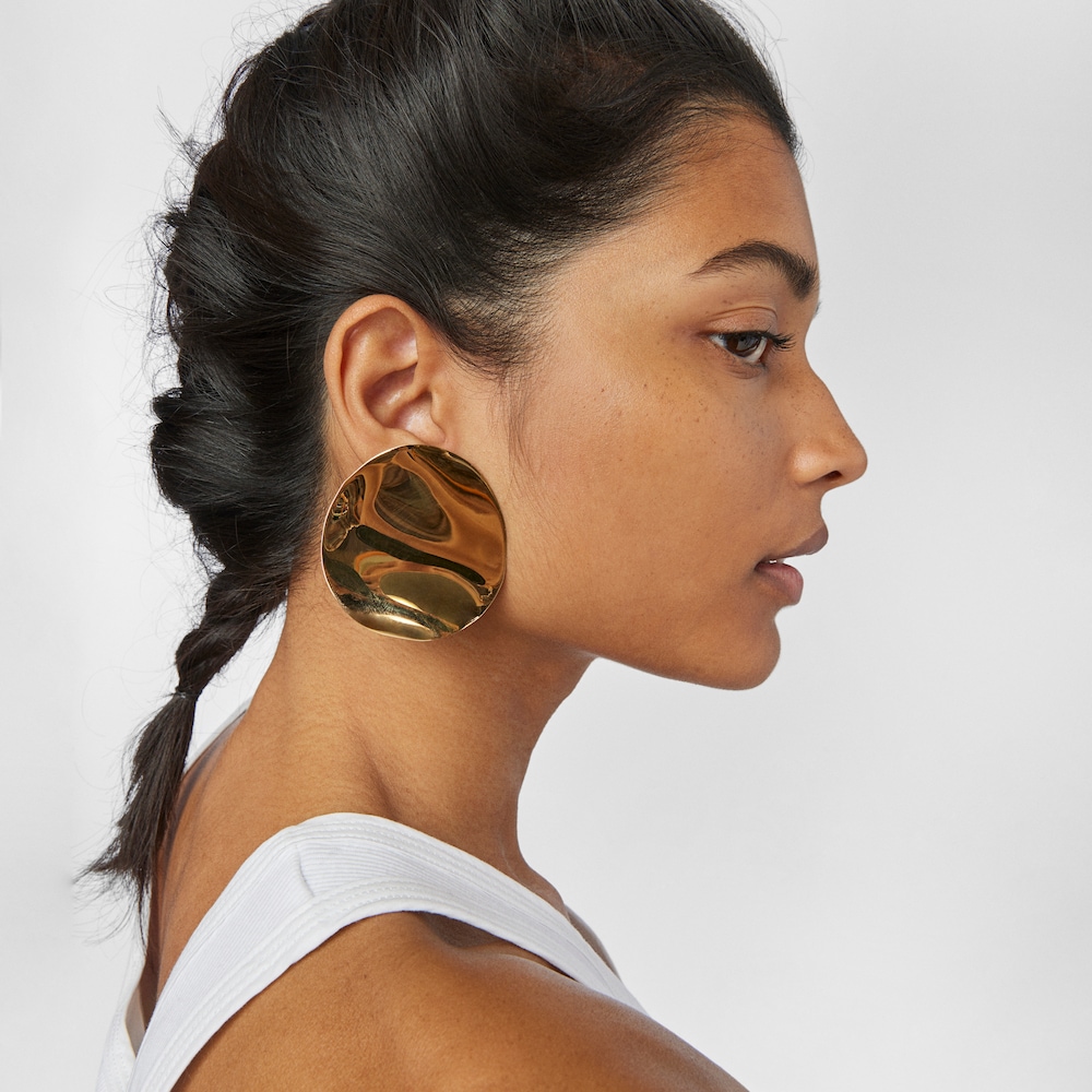 Pendientes p&eacute;talo grande con ba&ntilde;o de oro 18 kt sobre plata Nenufar