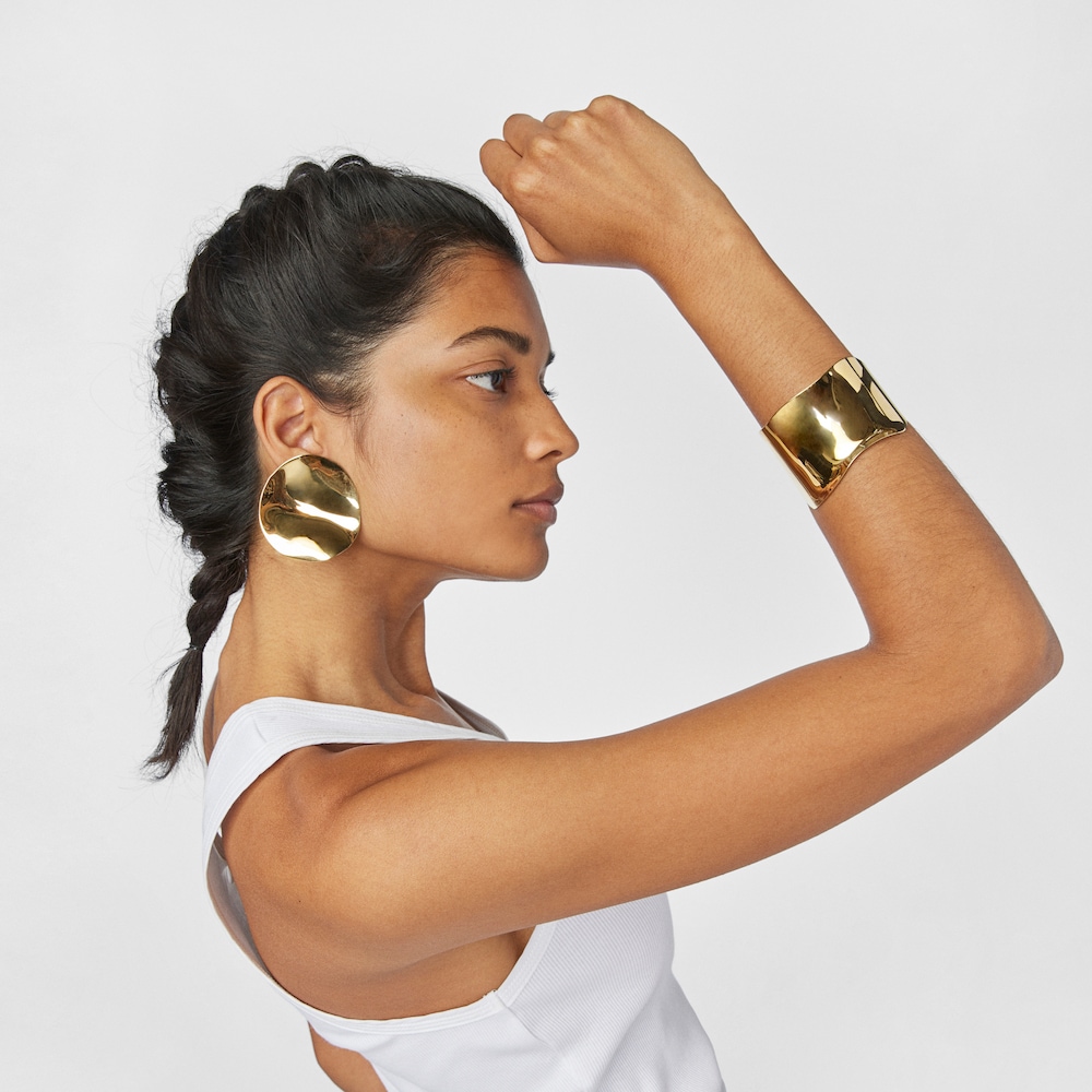 Pendientes p&eacute;talo grande con ba&ntilde;o de oro 18 kt sobre plata Nenufar