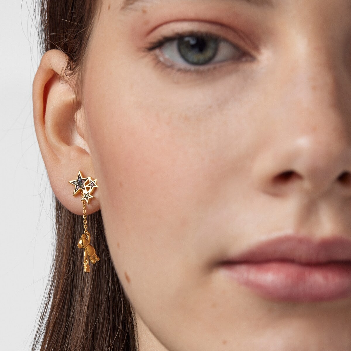 Pendientes corto-largo con baño de oro 18 kt sobre plata y gemas Teddy Bear Stars