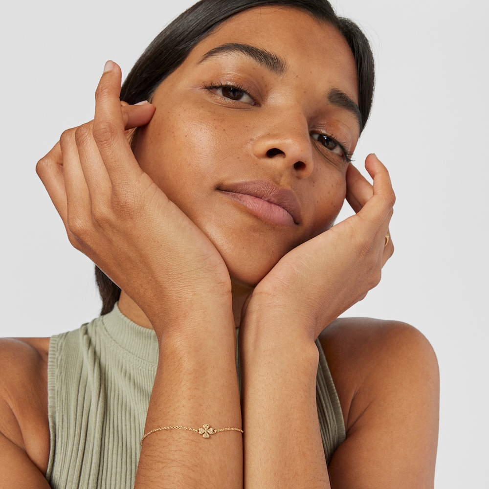 18K solid gold TOUS Good Vibes clover Bracelet with Diamonds