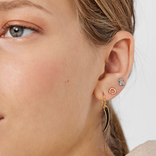 Pendientes cortos cuerno con baño de oro 18 kt sobre plata TOUS Good Vibes