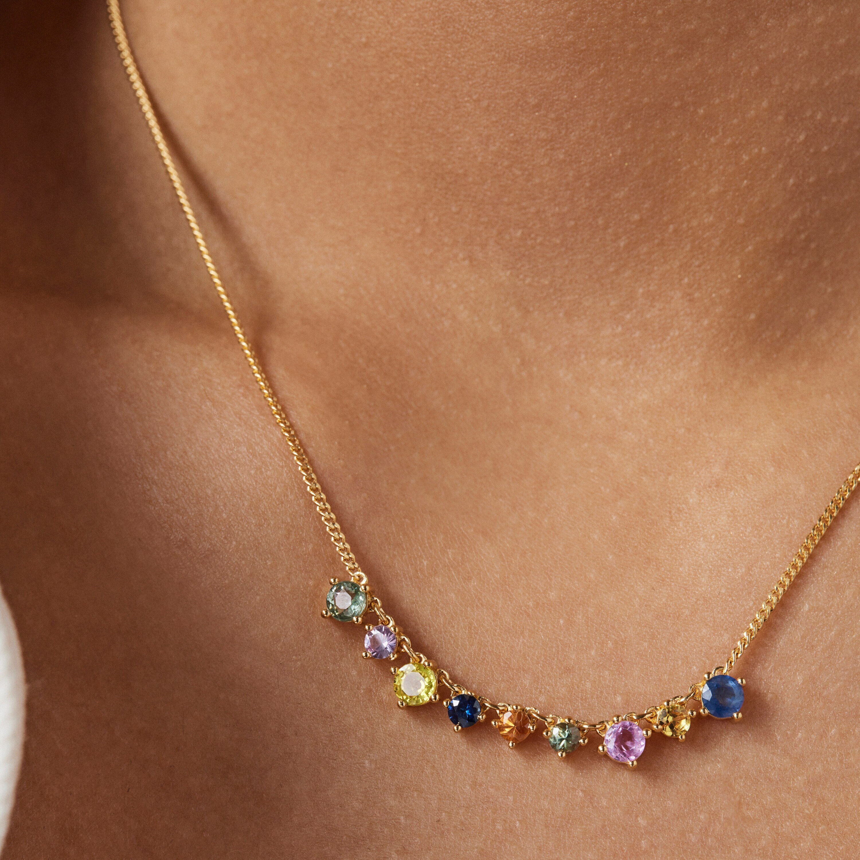 Silver Vermeil Glaring Necklace with multicolored Sapphires