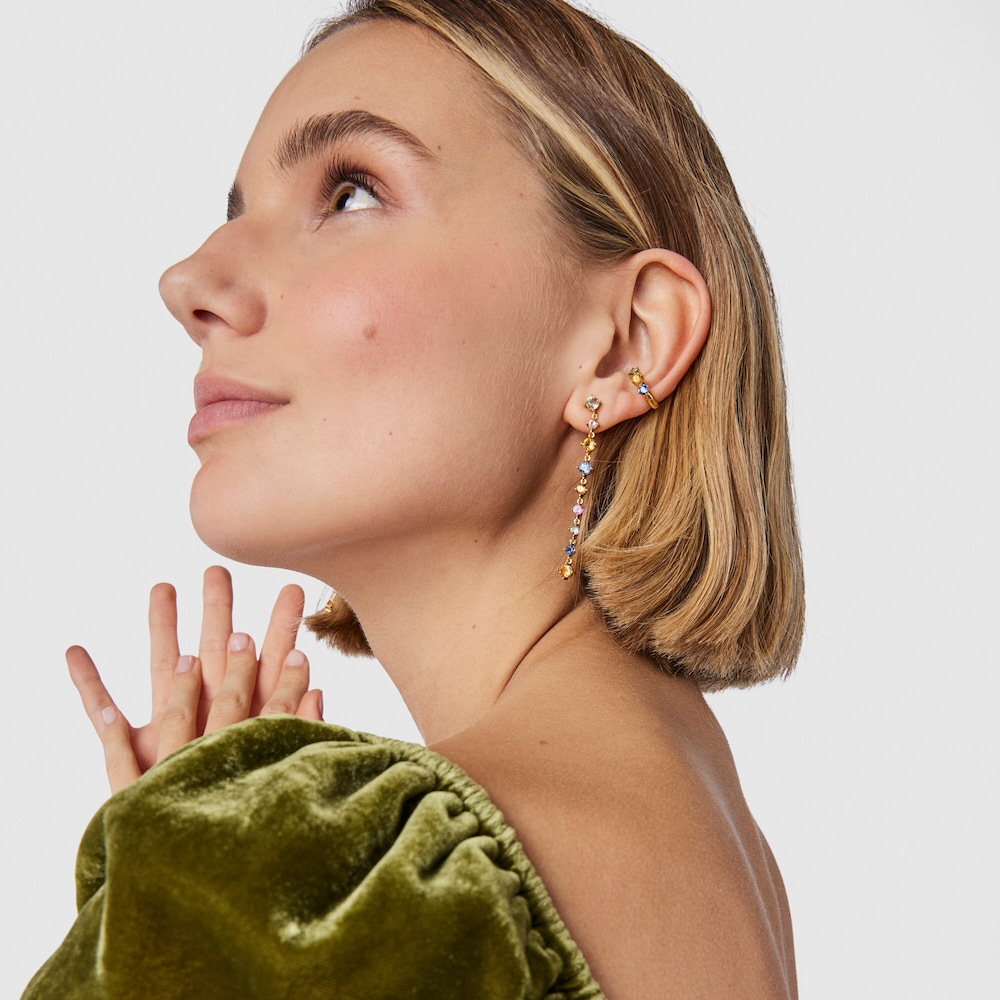 Arracades llargues&nbsp;Glaring&nbsp;amb bany d'or 18 kt sobre plata&nbsp;amb safirs multicolor