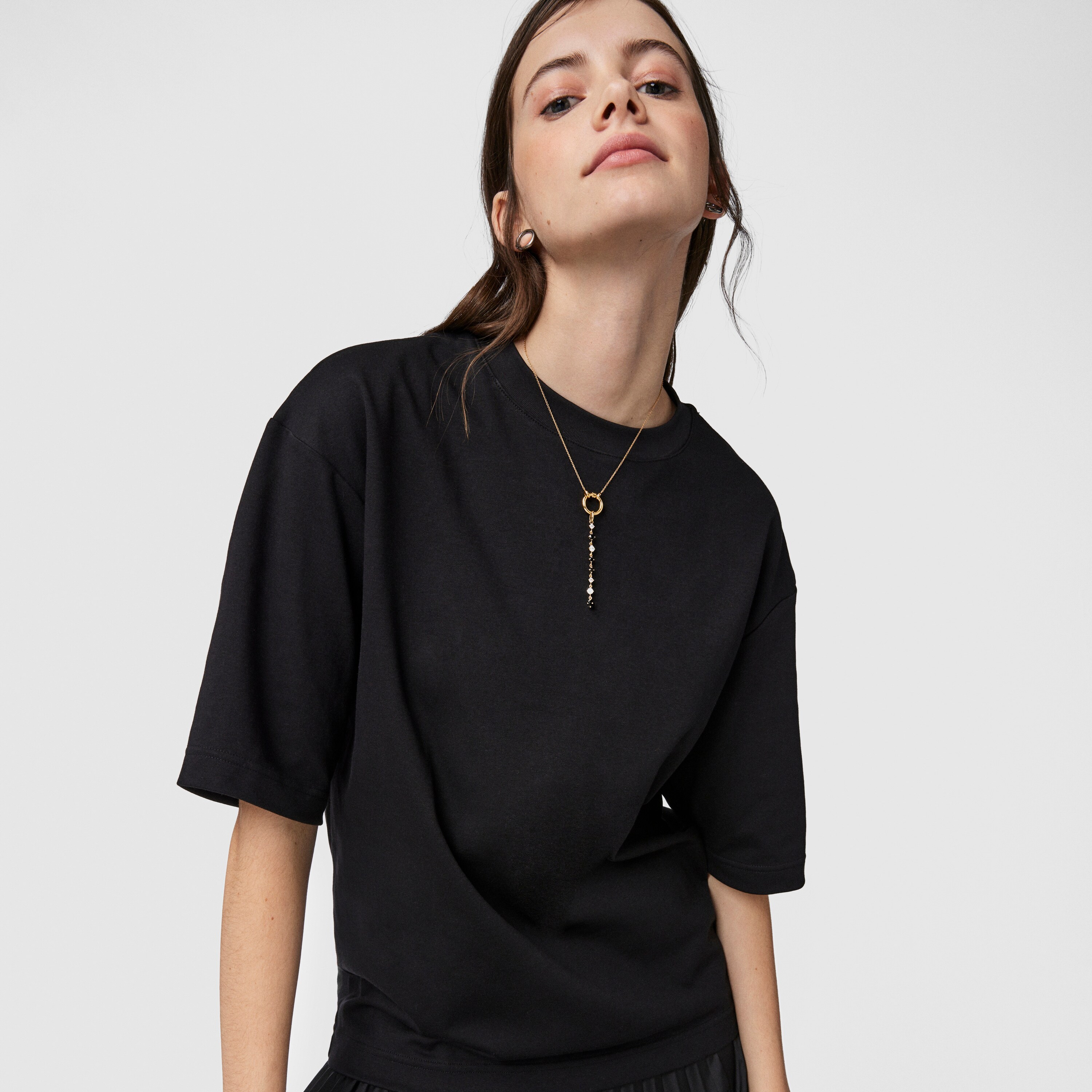 Long 18K gold vermeil Glaring Pendant with Onyx and Zirconia