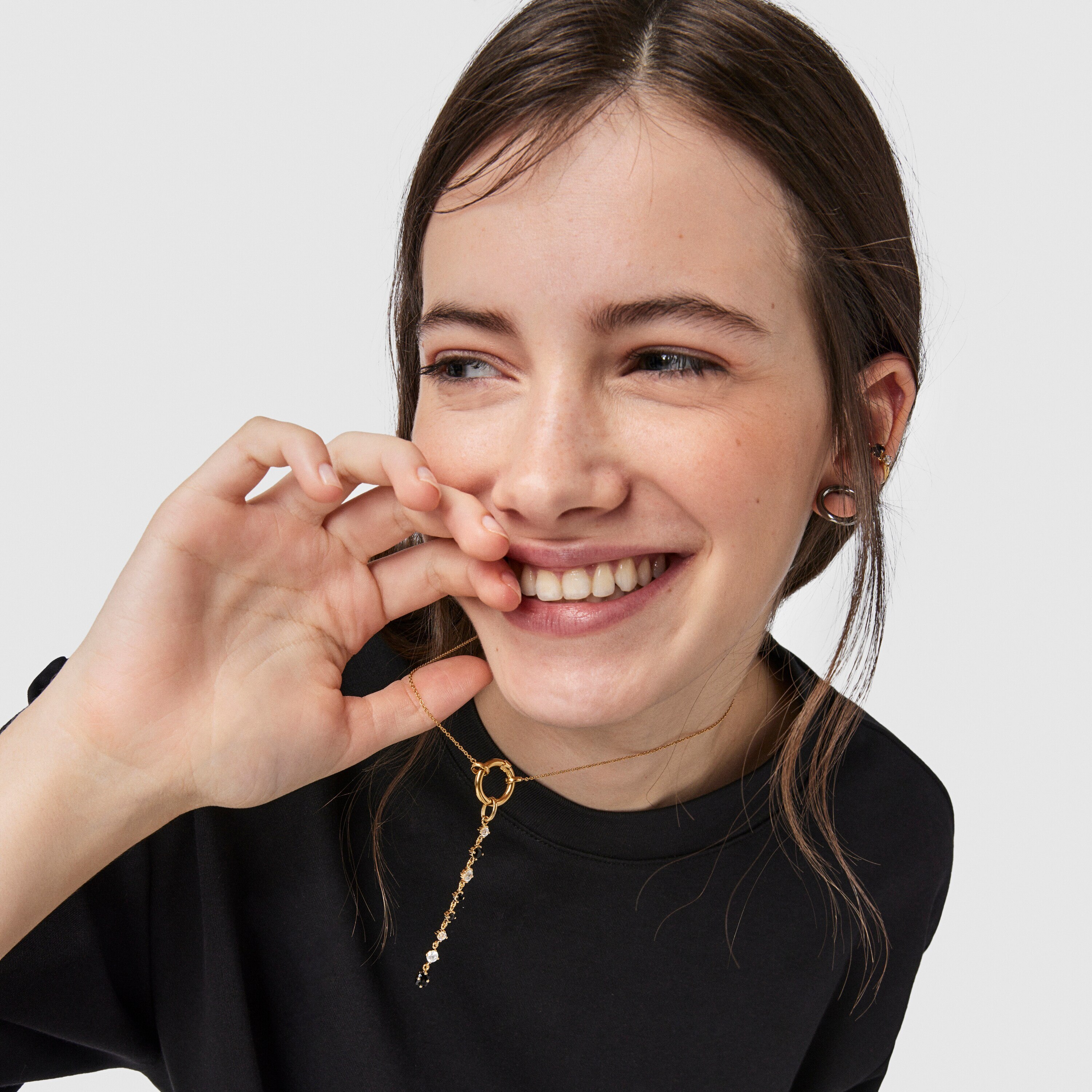 Long 18K gold vermeil Glaring Pendant with Onyx and Zirconia