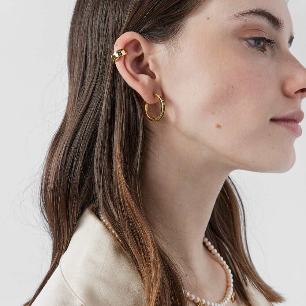 Earcuff con baño de oro 18 kt sobre plata y oso de diamantes Nocturne image number 4