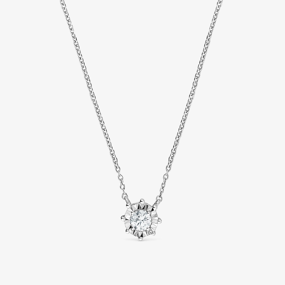 18K white gold Les Classiques Necklace with small Diamond rosette
