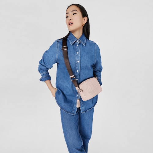 &Mu;&iota;&kappa;&rho;ή &rho;&omicron;&zeta; &pi;&alpha;&lambda; &tau;&sigma;ά&nu;&tau;&alpha; &Chi;&iota;&alpha;&sigma;&tau;ί Leissa &alpha;&pi;ό &Delta;έ&rho;&mu;&alpha;