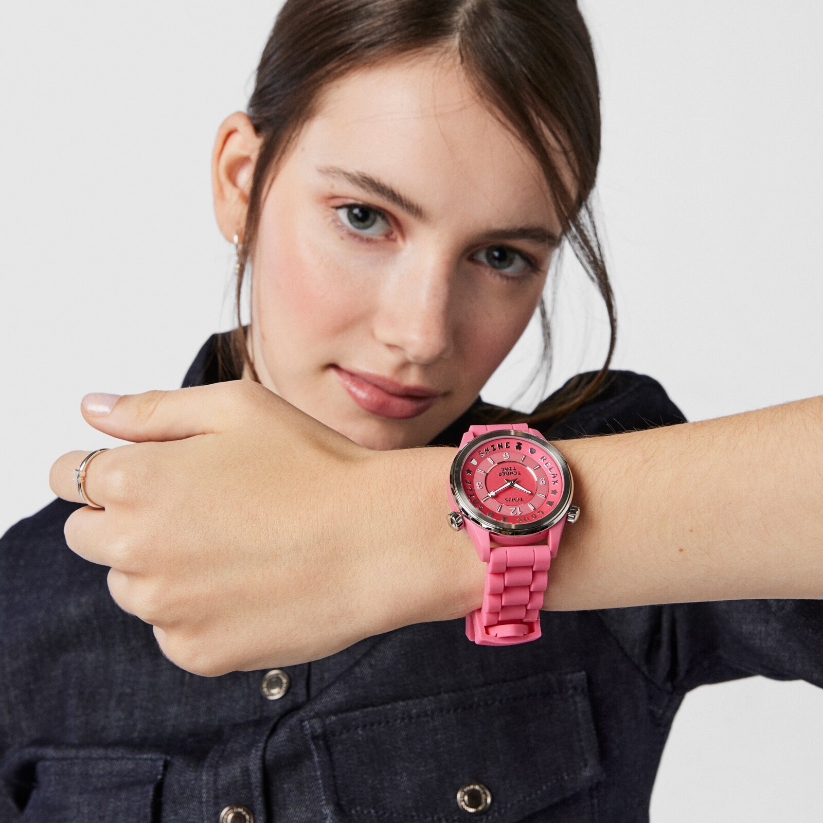 Steel Tender Time Watch with pink silicone strap