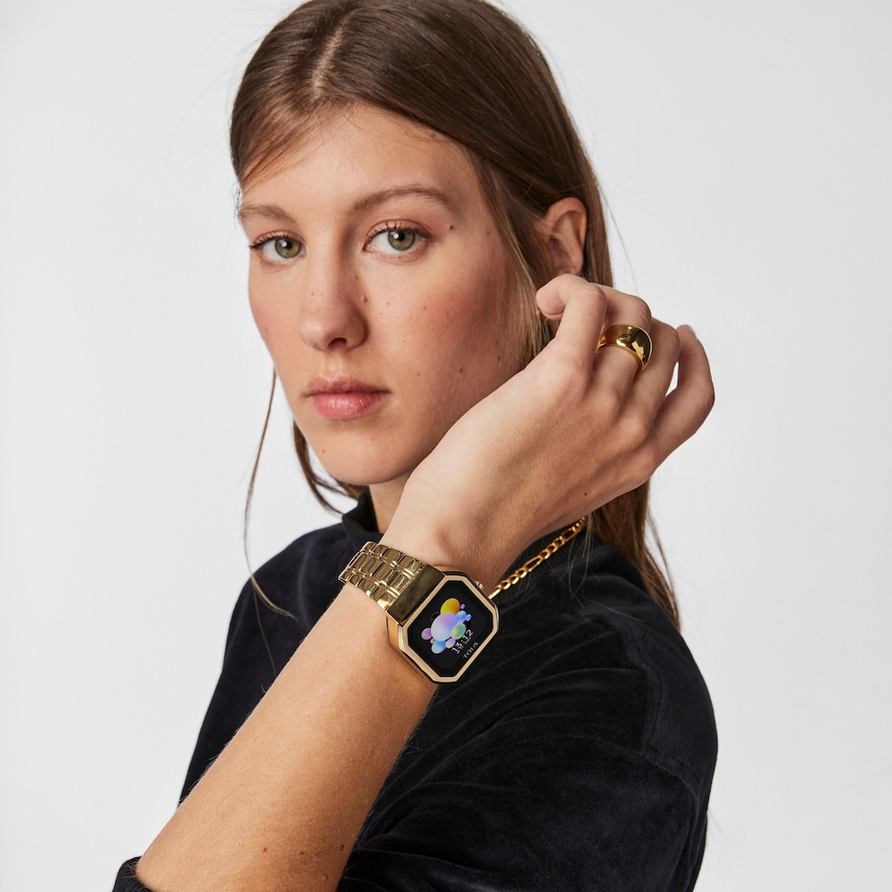 Reloj smartwatch B-Connect de acero IP dorado