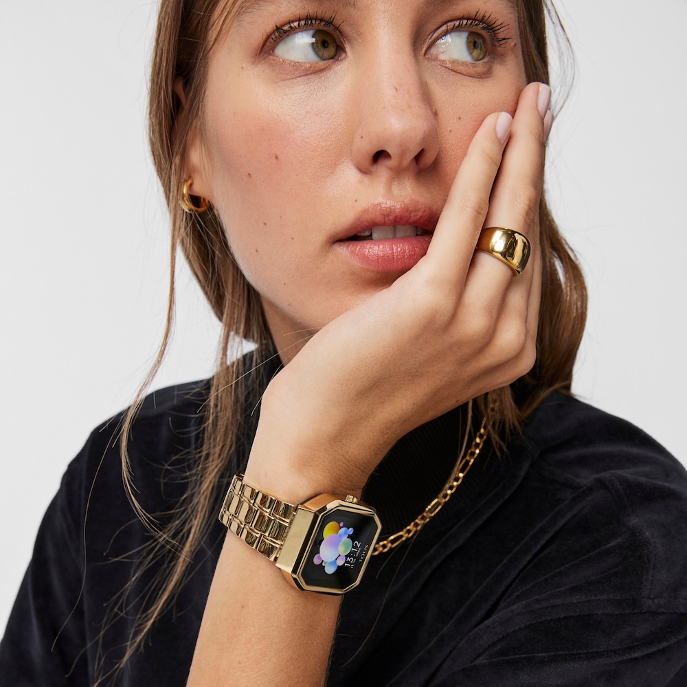 Reloj smartwatch B-Connect de acero IP dorado