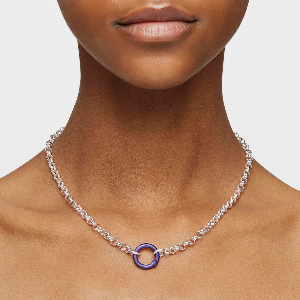 Small purple-colored silver Ring Hold