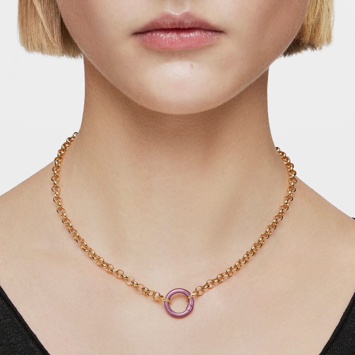 Small pink-colored silver Ring Hold