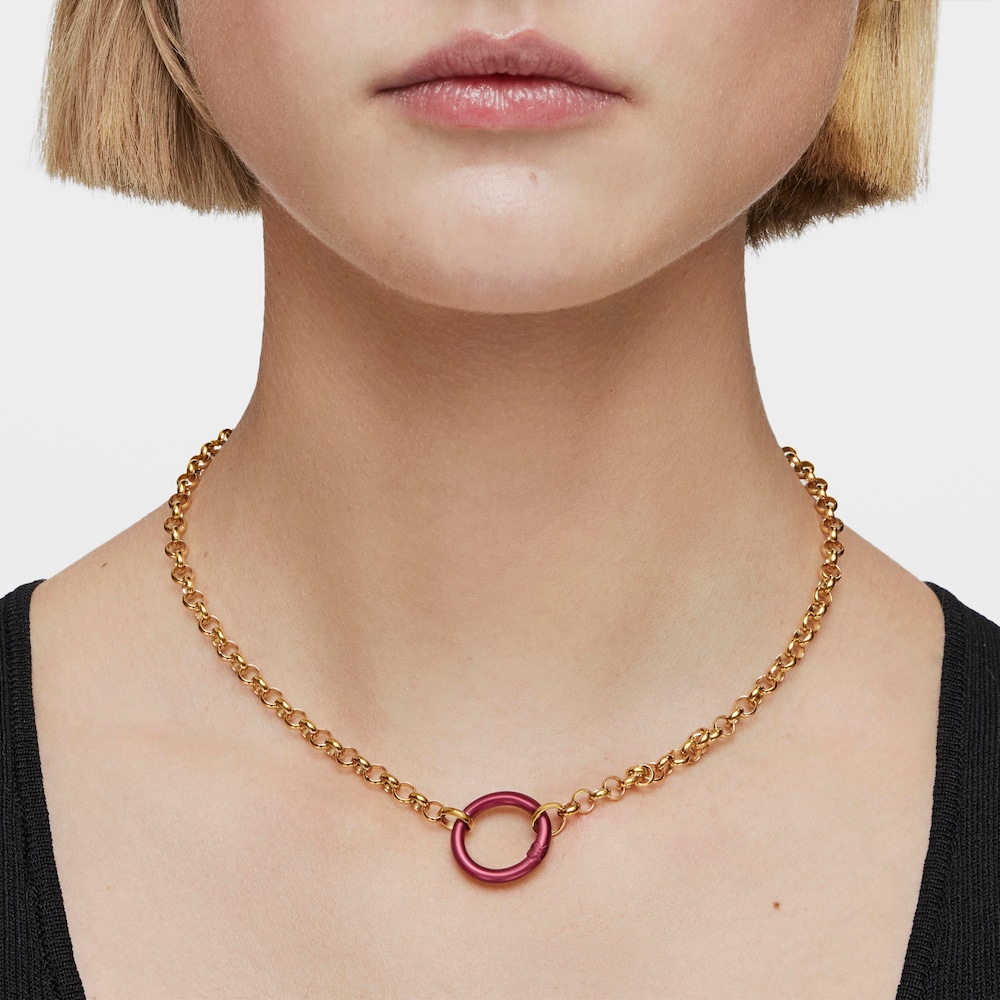 Medium red-colored silver Ring Hold