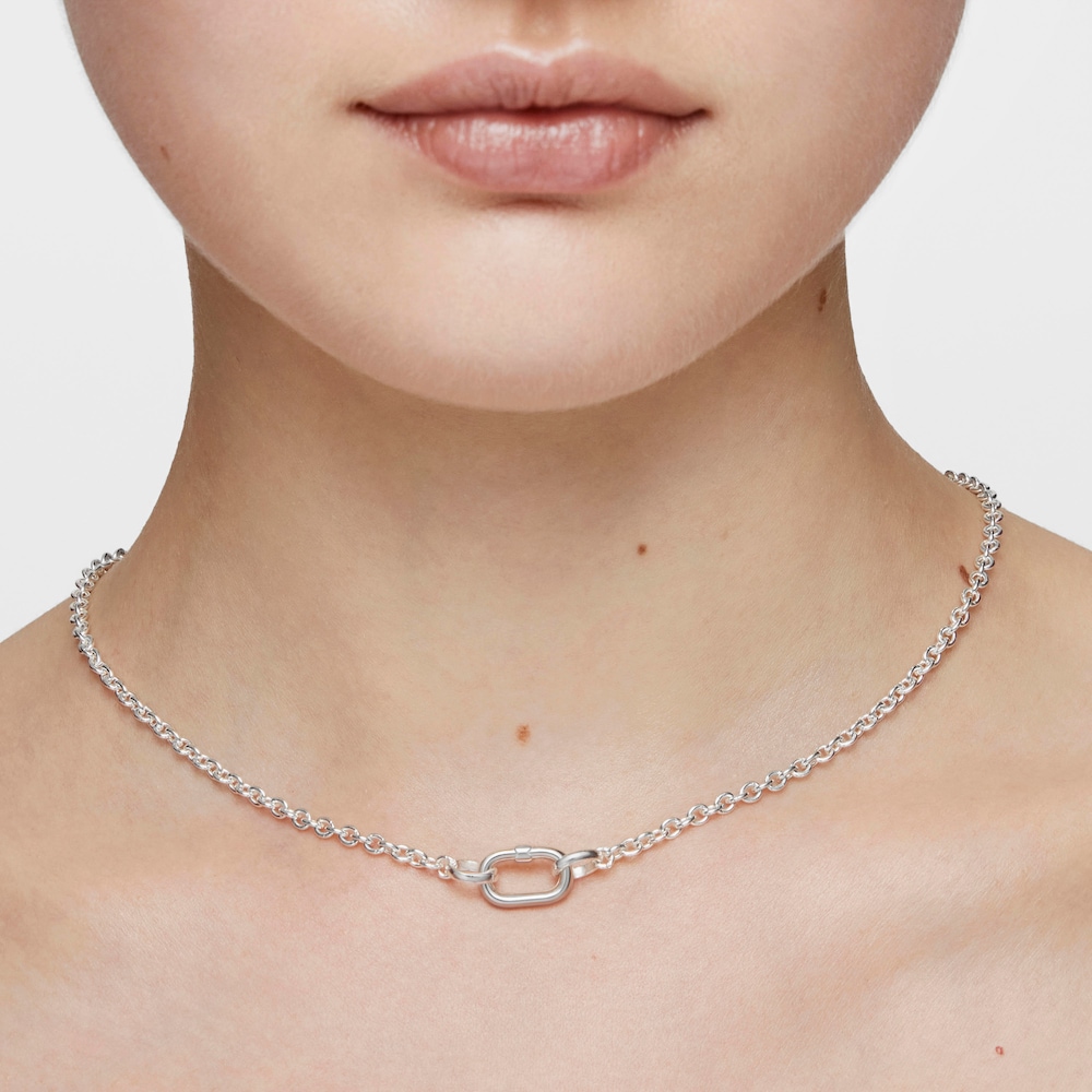 Small silver Ring Hold Oval