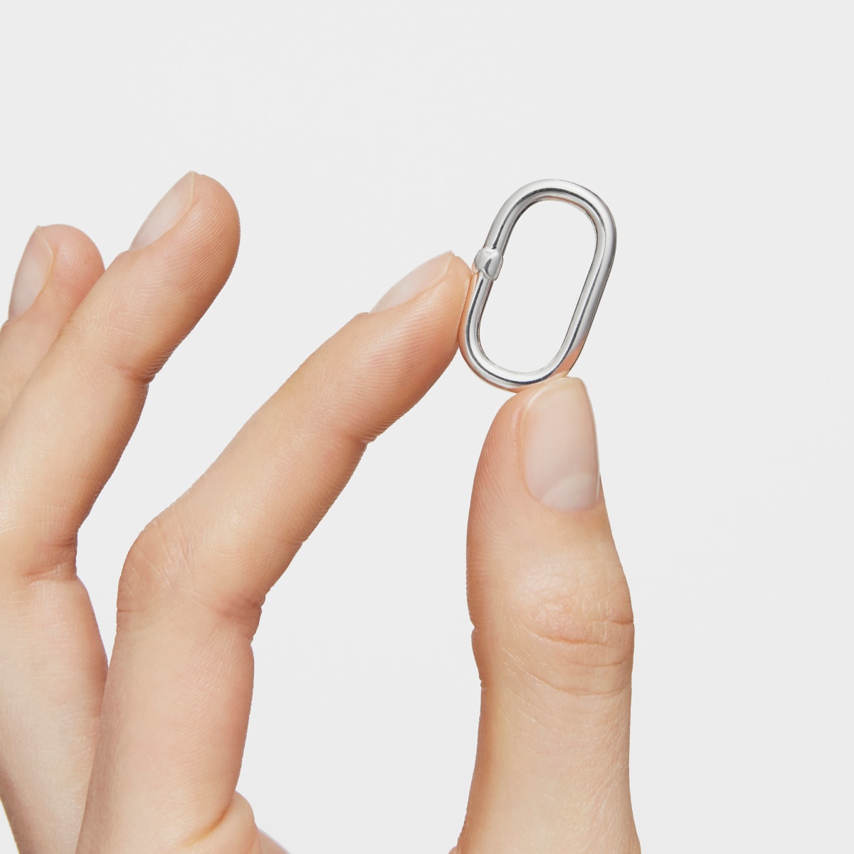 Large silver Ring Hold Oval