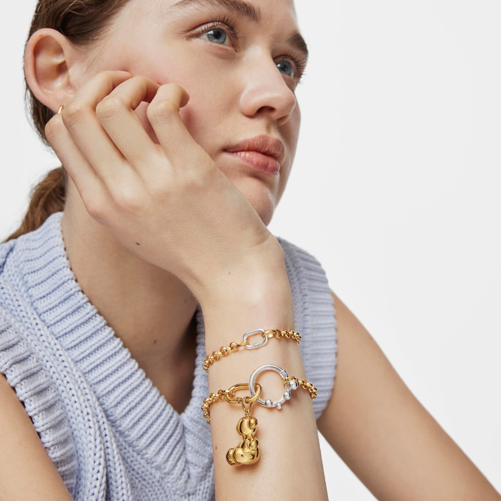 Argola m&eacute;dia banhada a ouro de 18&nbsp;K sobre prata Hold Oval