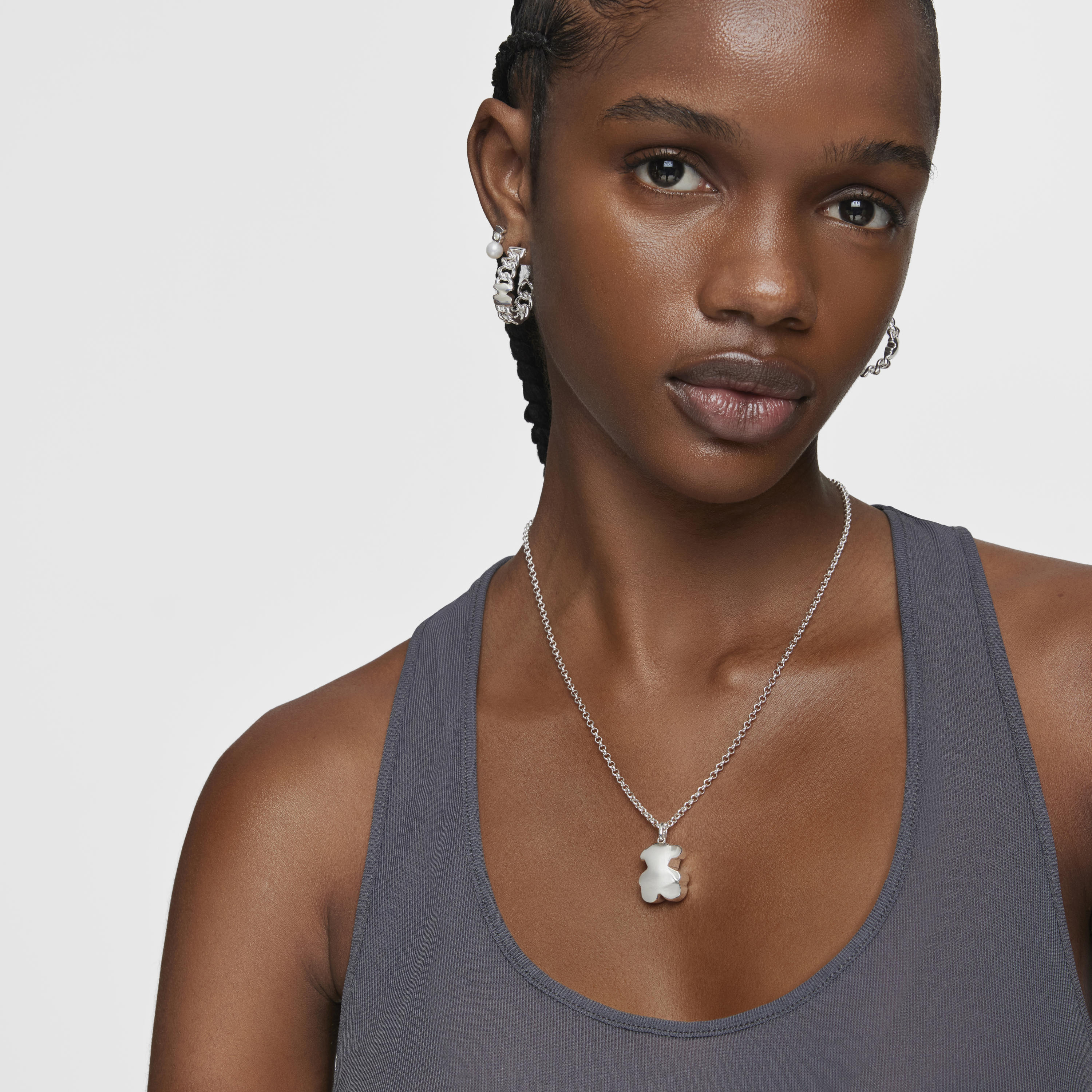 Medium silver bear Pendant Bold Motif