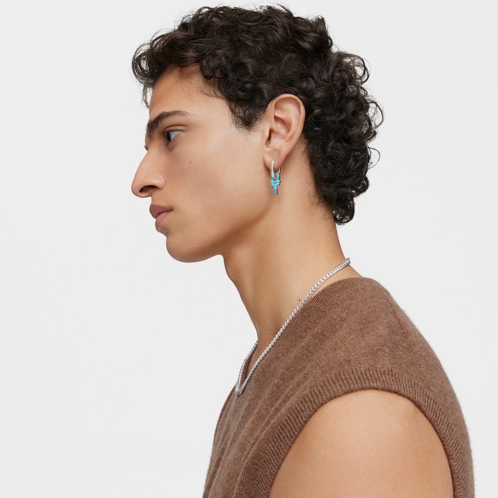 Pendiente suelto de aro de plata y motivo colgante color azul TOUS MANIFESTO