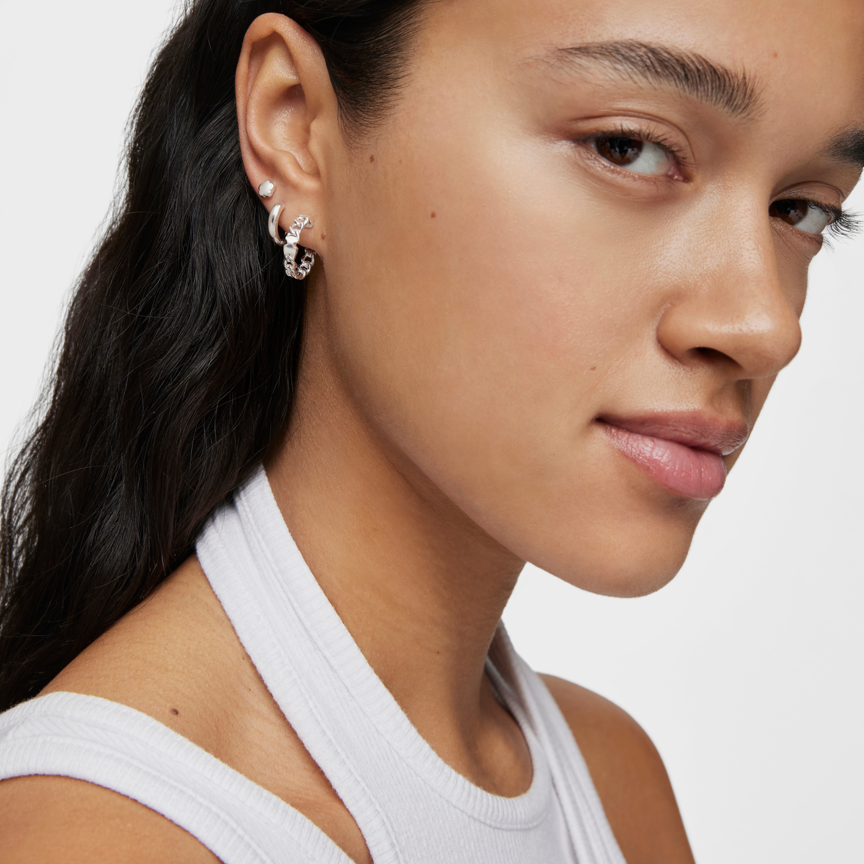 Short silver bear-motif Hoop earrings Bold Motif