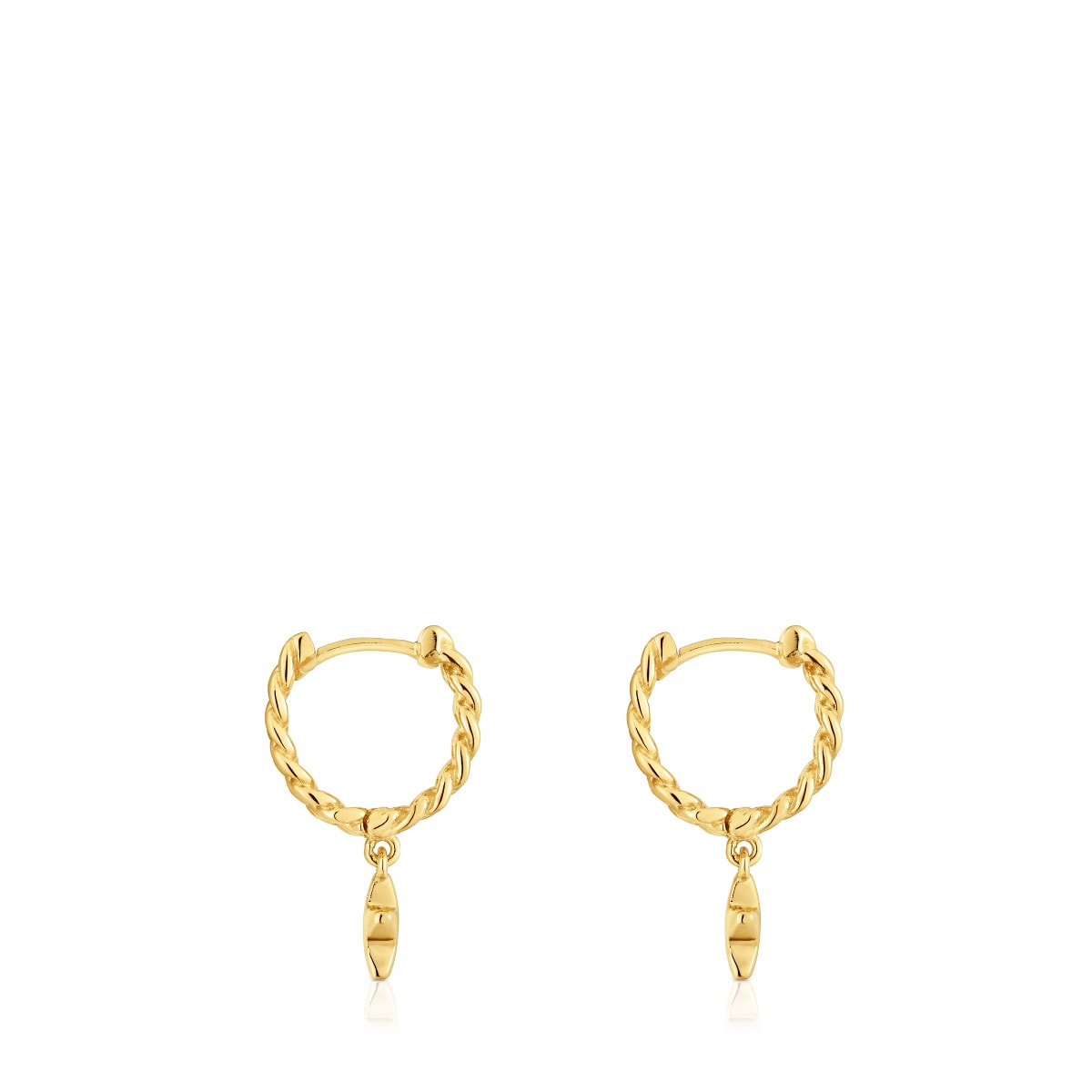 Pendientes aro cortos con baño de oro 18 kt sobre plata motivo estrella Bold Motif