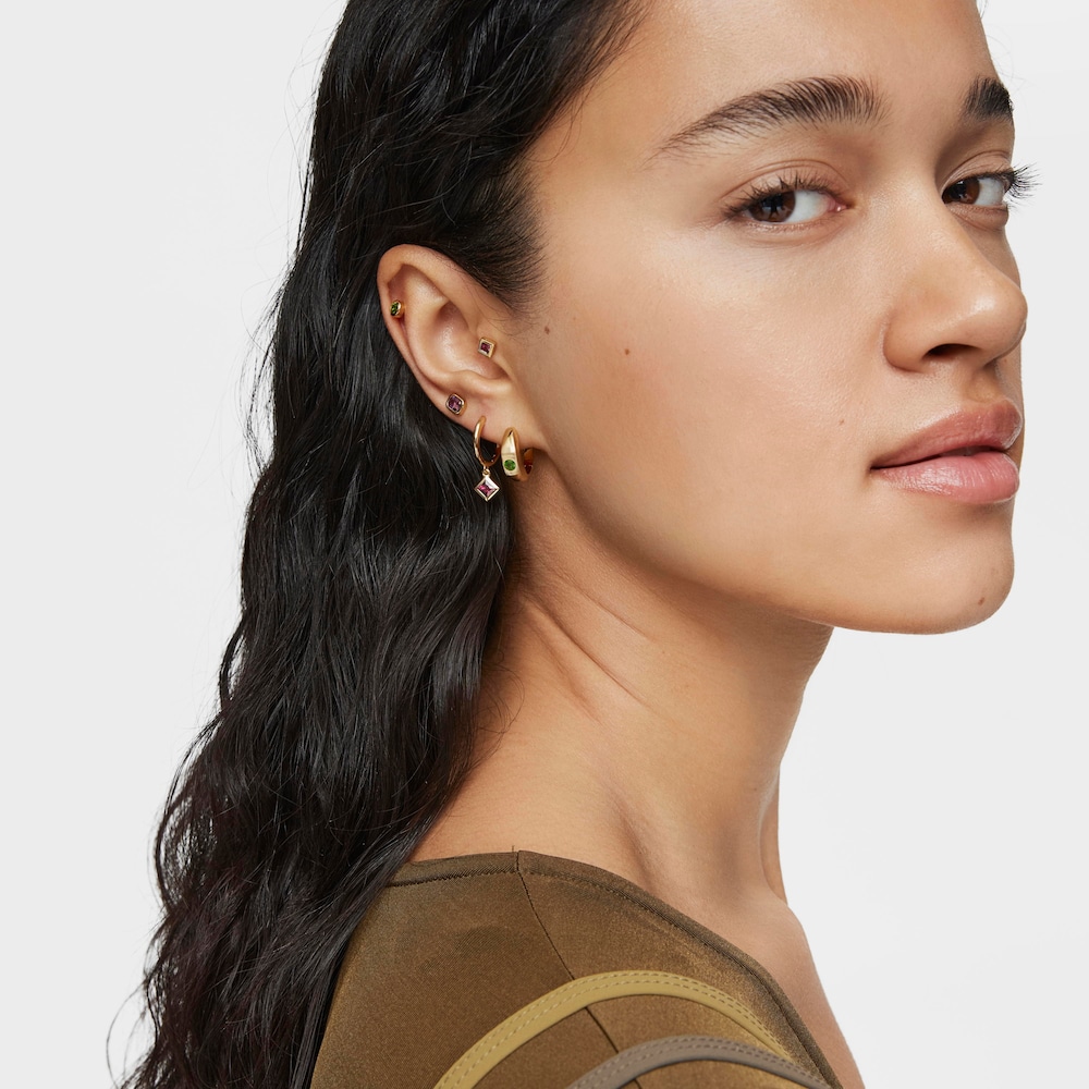 Short Hoop earrings with 18kt gold plating over silver and chrome diopside TOUS Basic Colors Short Hoop earrings with 18kt gold plating over silver and chrome diopside TOUS Basic Colors
