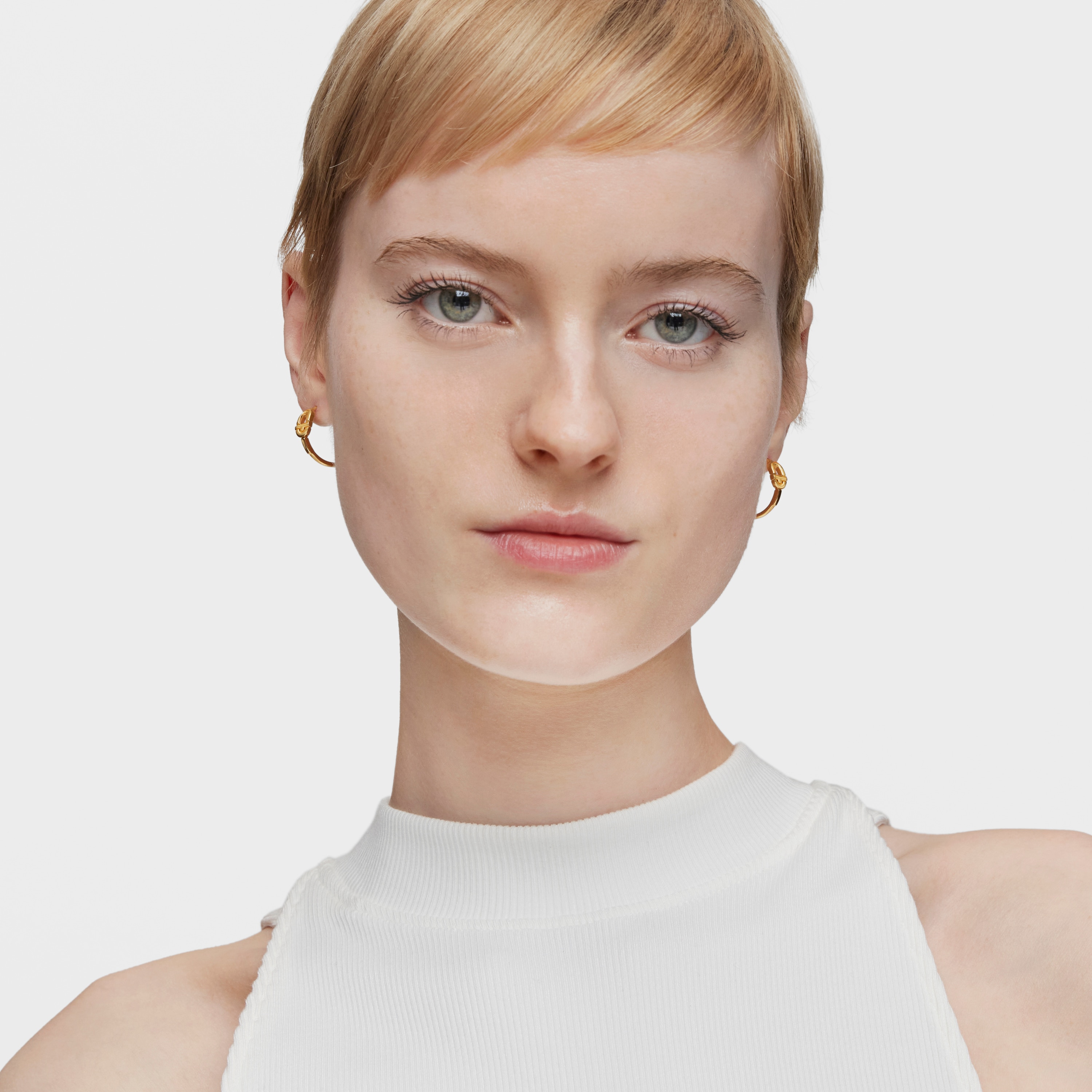 Short Hoop earrings with 18K gold vermeil and motif TOUS MANIFESTO