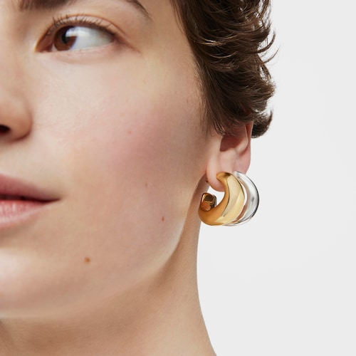 Hoop earrings with 18kt gold plating over silver Galia Basics