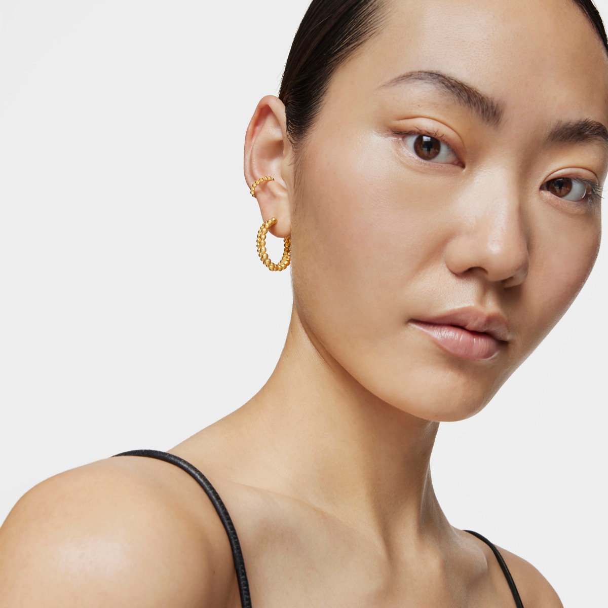 Earcuff oso con baño de oro de 18 kt sobre plata Gloss