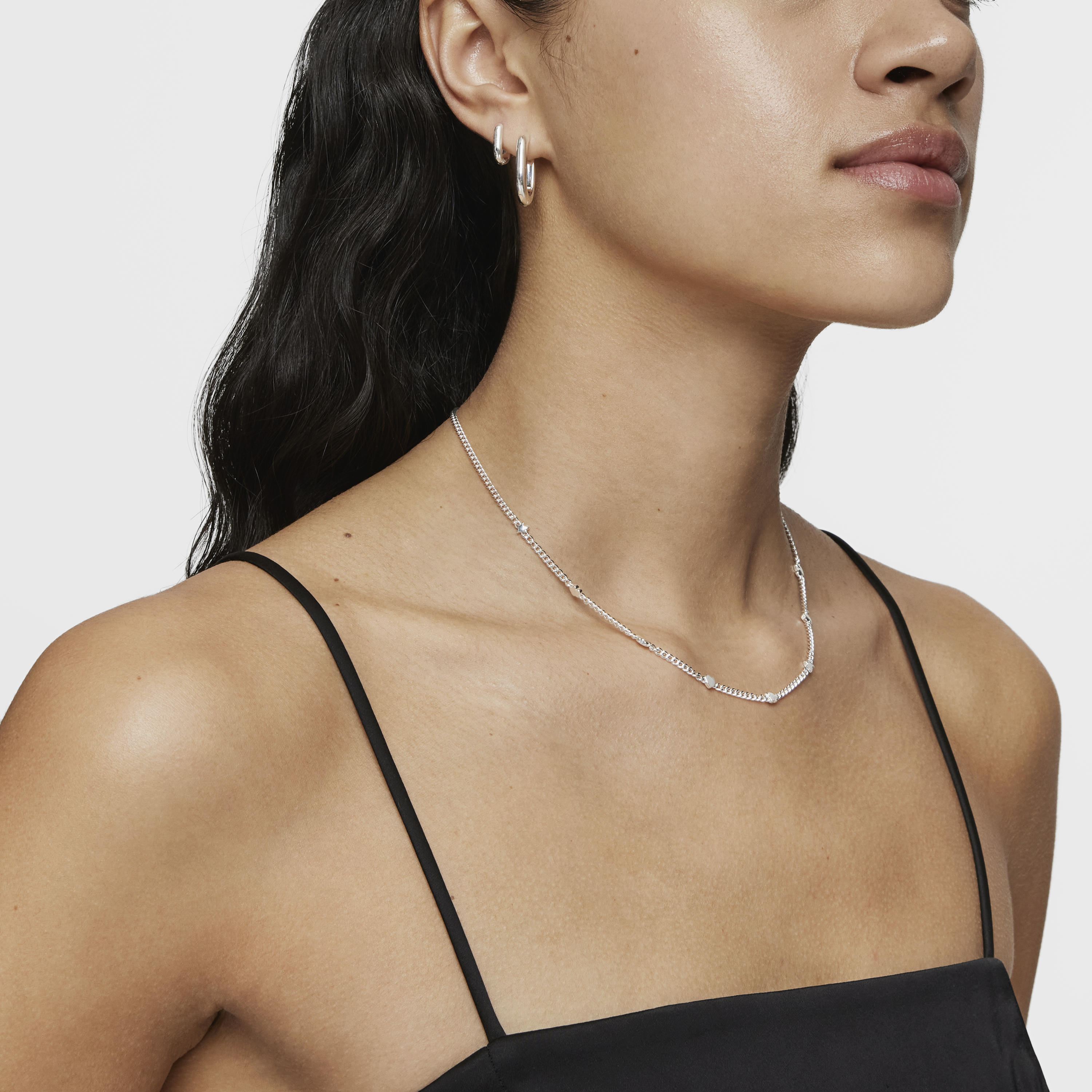 Short silver Necklace with motifs Bold Motif