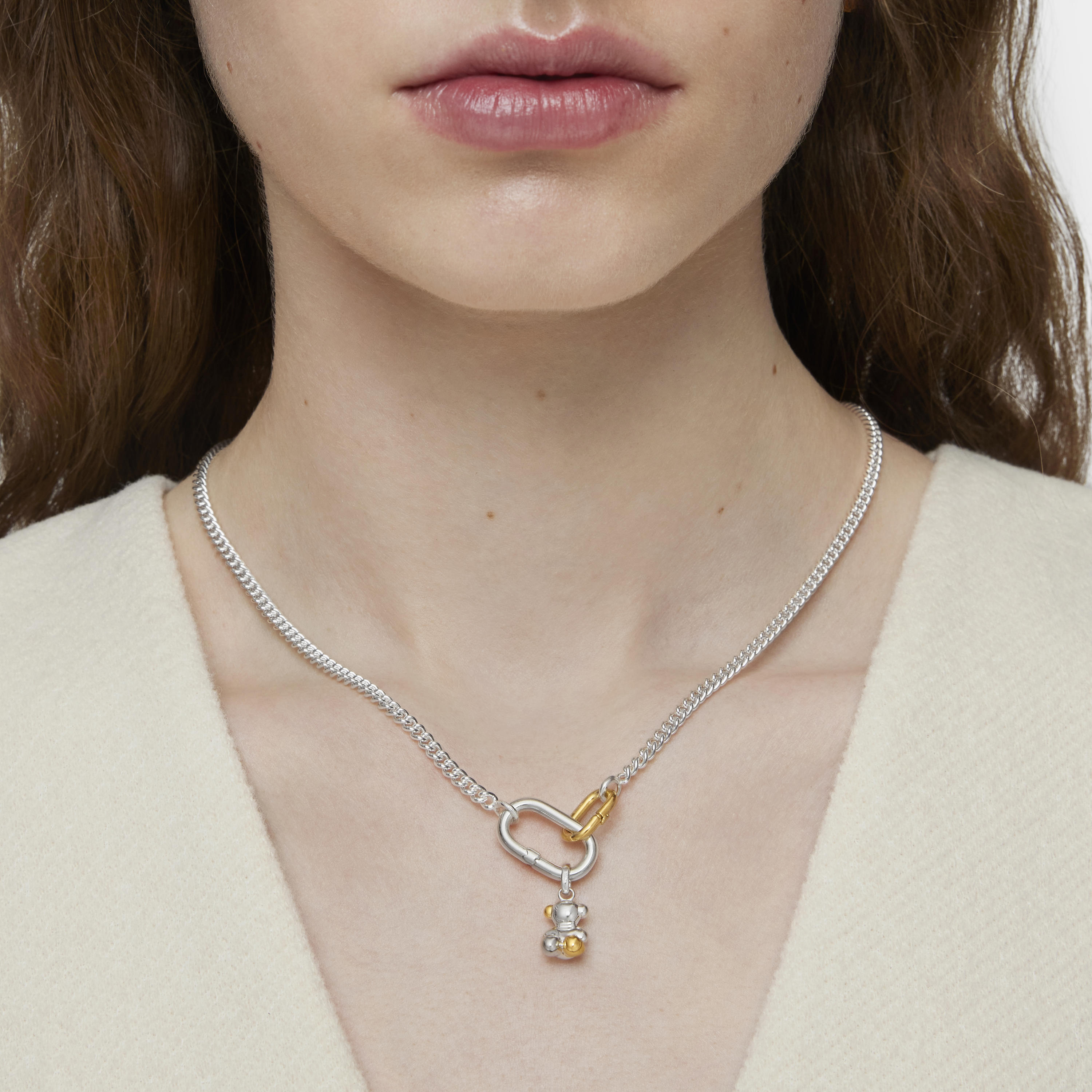 Short silver Necklace with two-tone rings Hold Oval