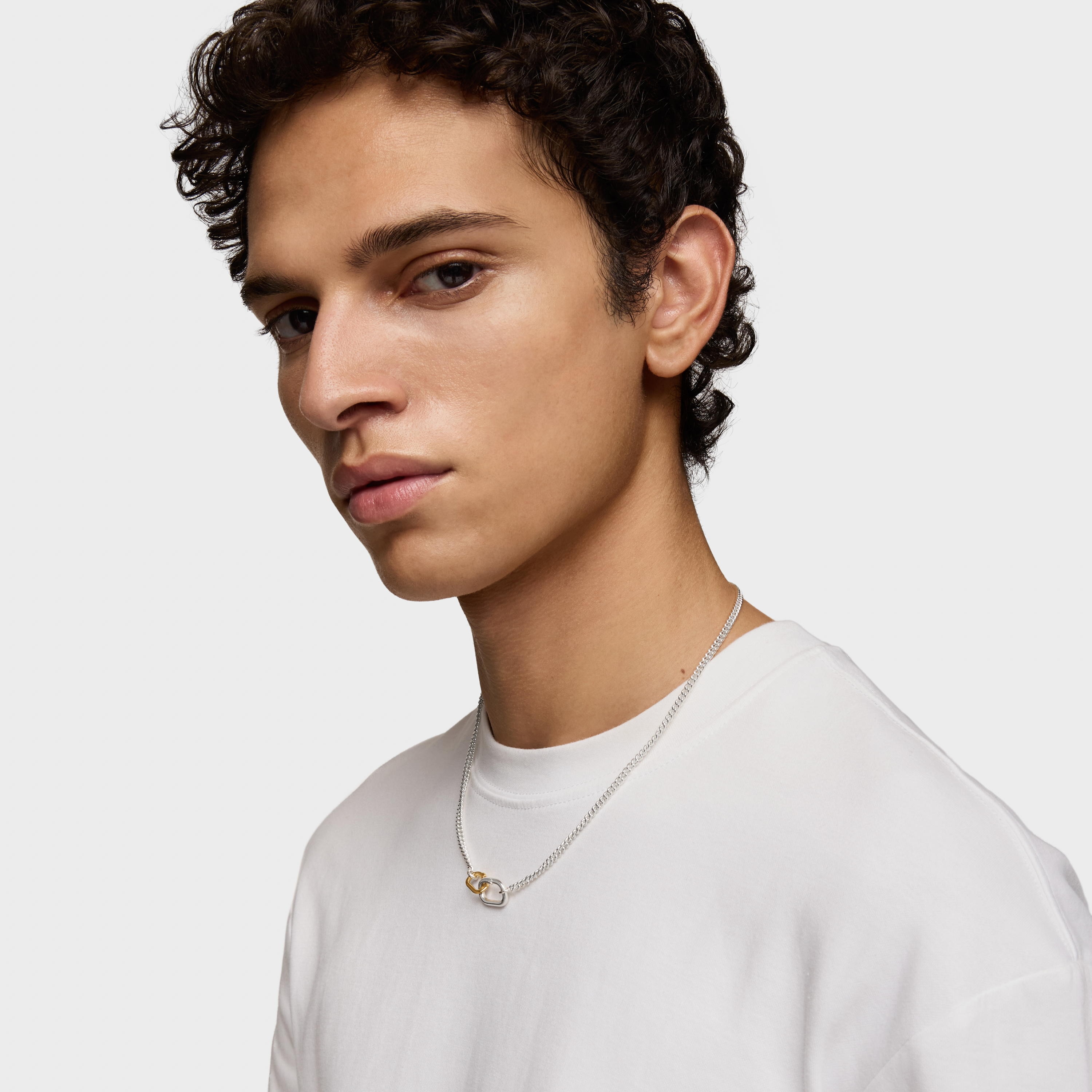 Short silver Necklace with two-tone rings Hold Oval