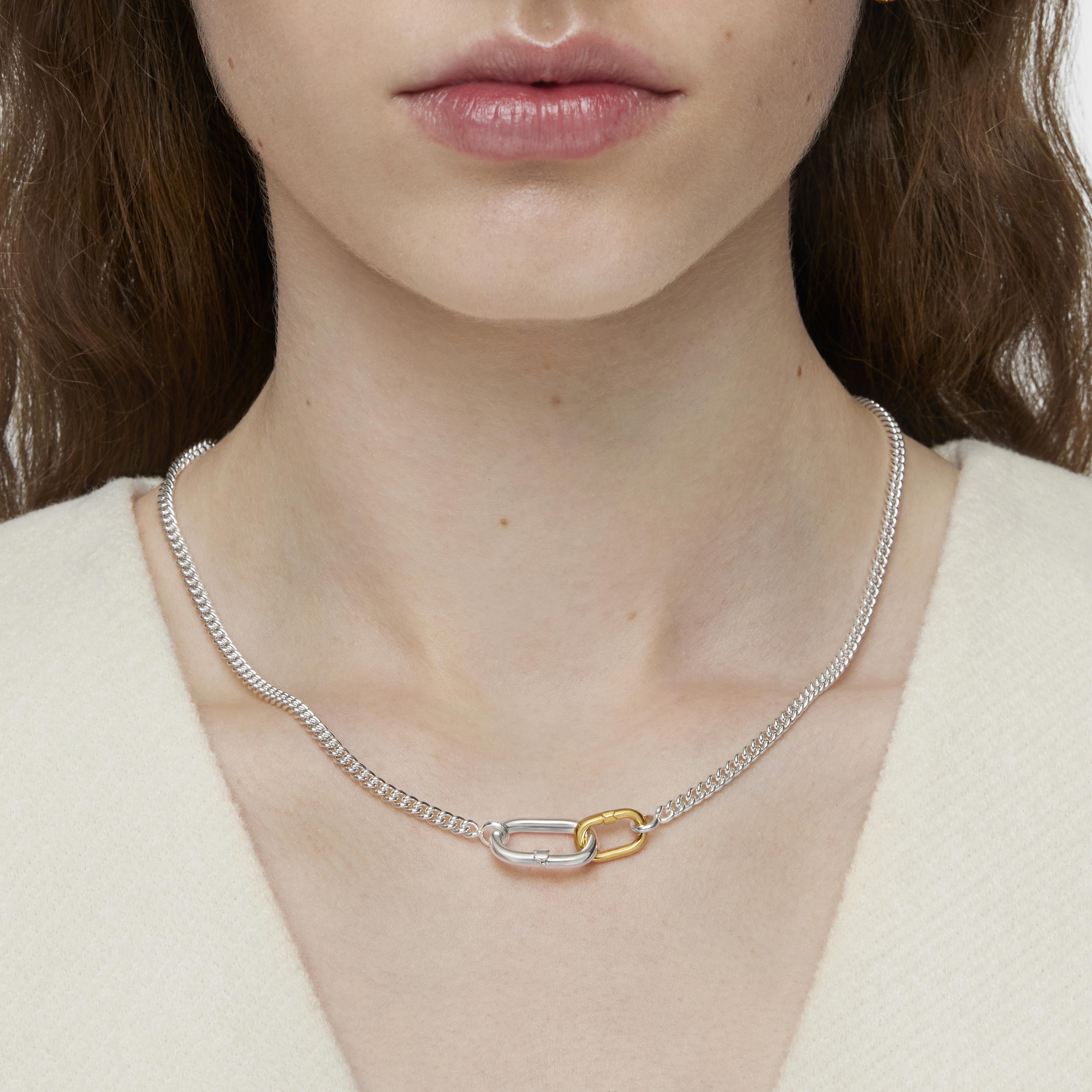 Short silver Necklace with two-tone rings Hold Oval
